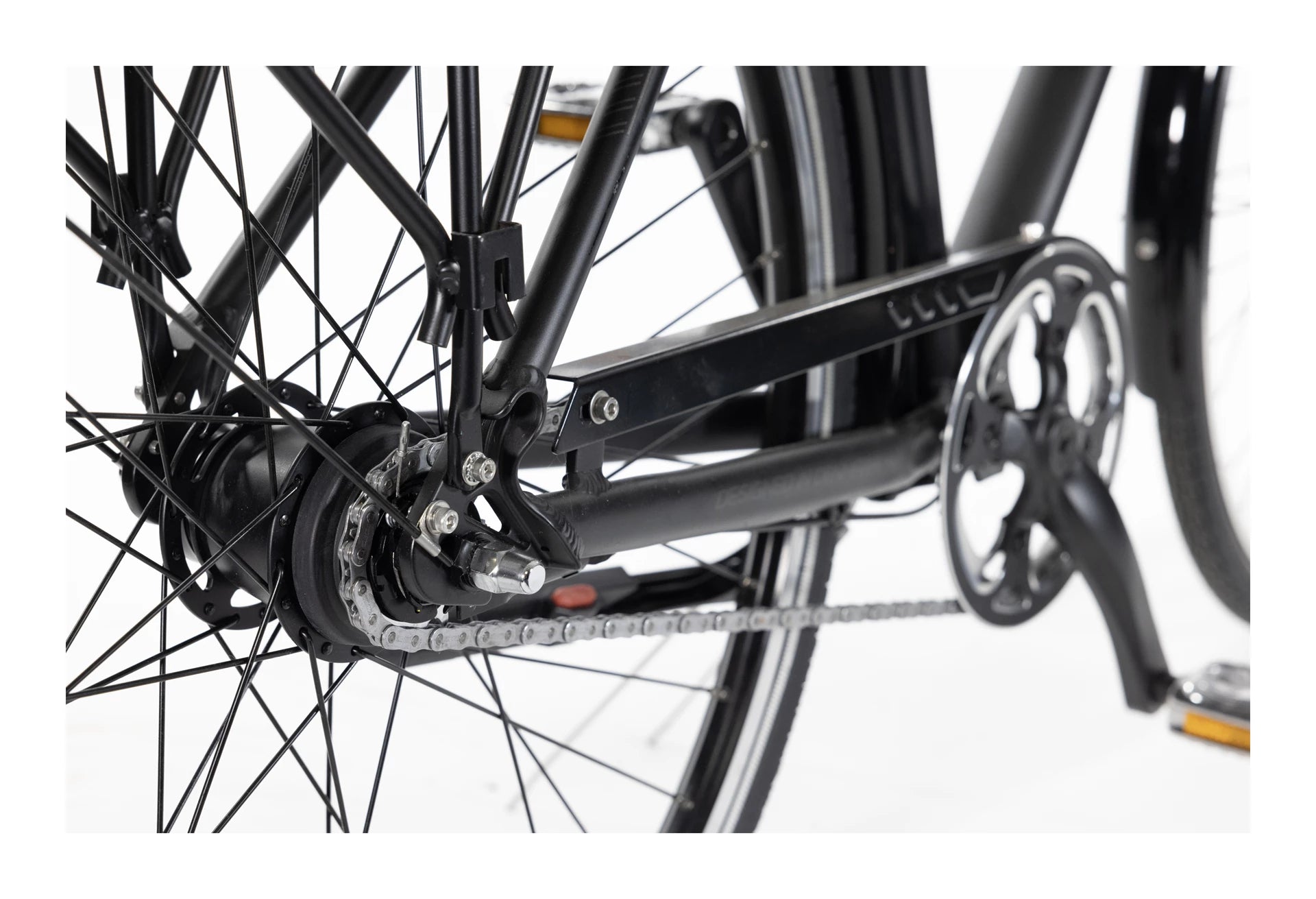 MBK - Genesis E1 | Black